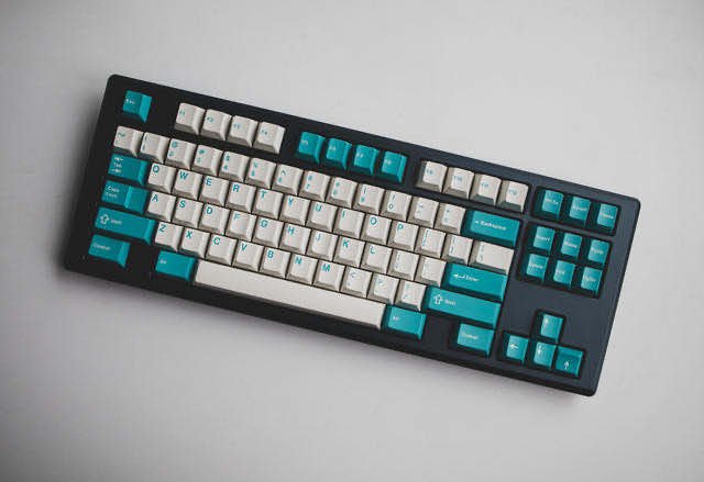 GMK Cyan 2D 青白 键帽图片