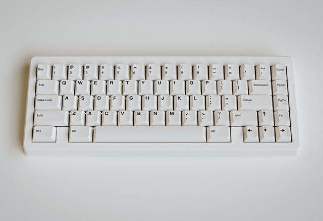 GMK Minimal 极简白R1 键帽图片
