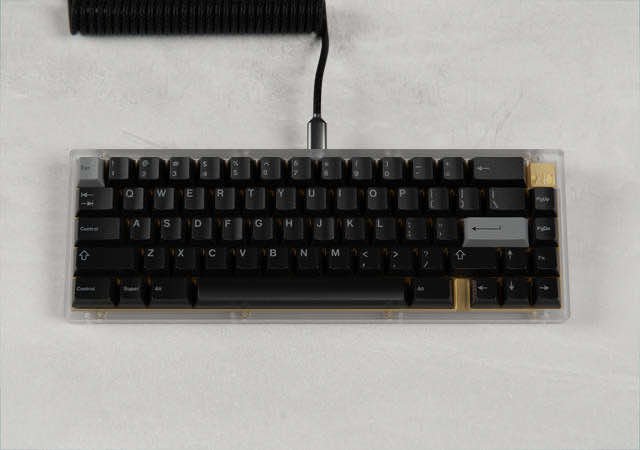 GMK Grey on Black 键帽图片