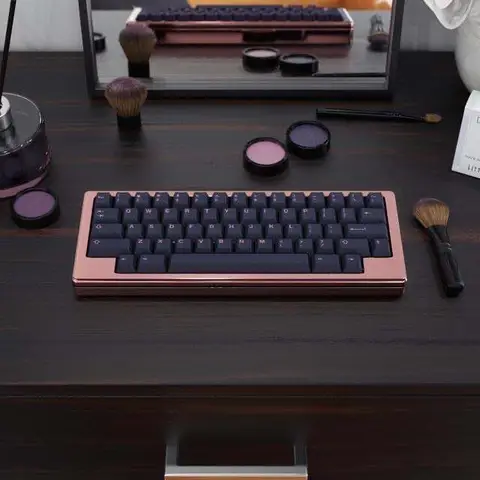 GMK Rouge 键帽图片